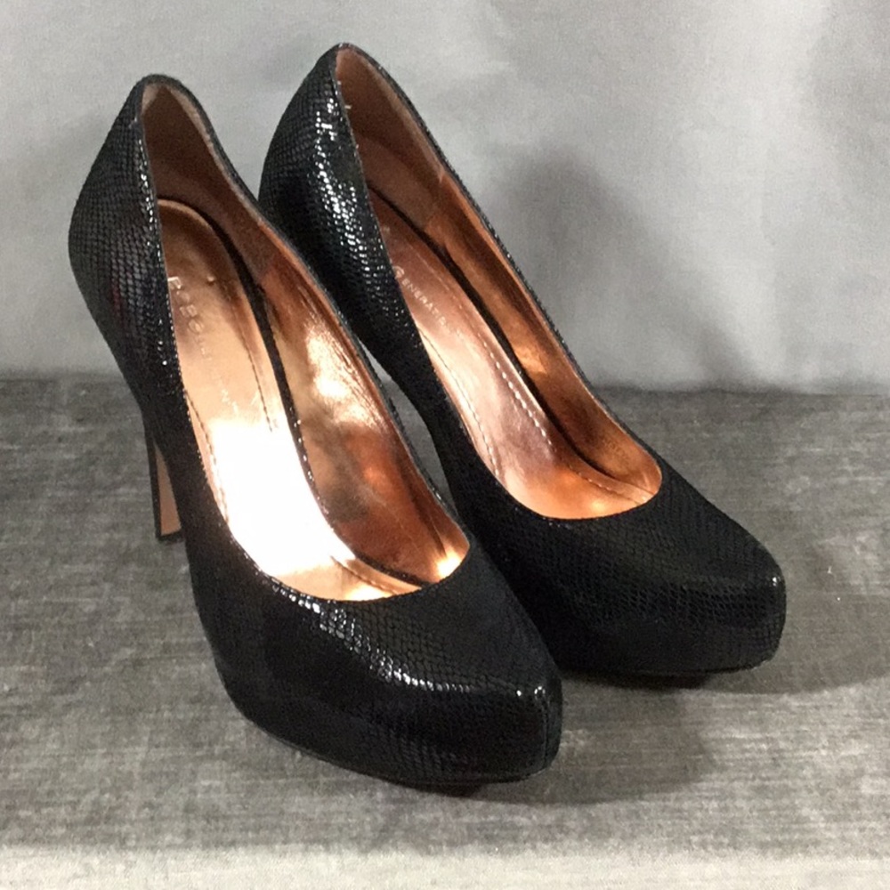 Host Pick Bcbgeneration Snakeskin Pump - image 1